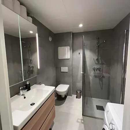 Апартаменты 1 Bedroom With Terrace